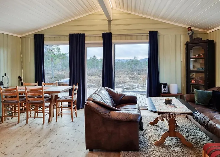 Vakantiehuis 3 Bedroom Stunning In Fossdal